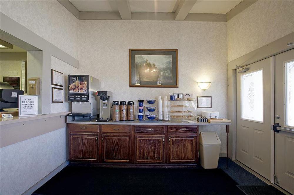 Americas Best Value Inn & Suites St Clairsville Wheeling St. Clairsville Restaurace fotografie