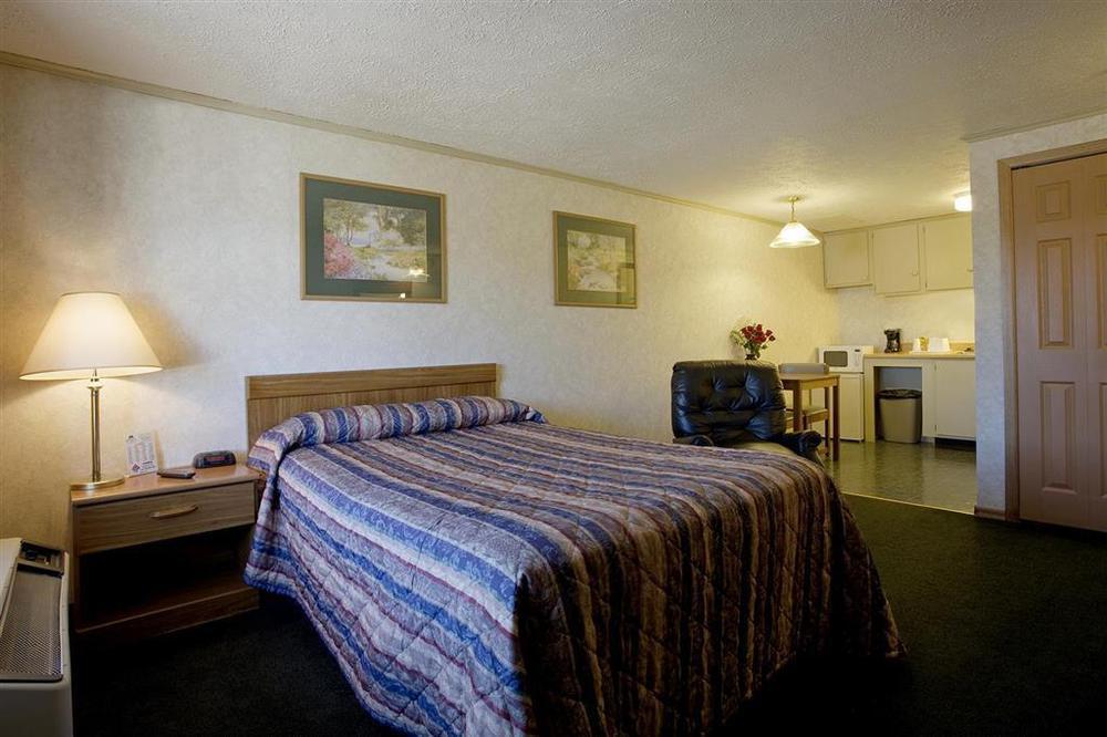 Americas Best Value Inn & Suites St Clairsville Wheeling St. Clairsville Pokoj fotografie